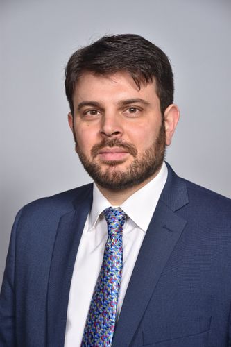 Mariano Agmi - Macquarie